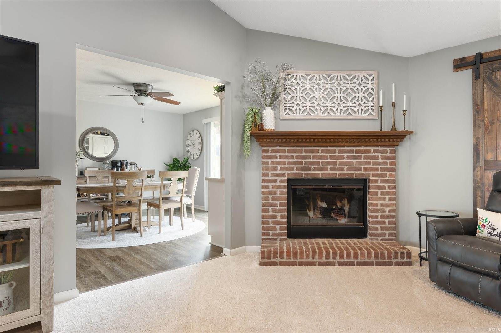 109 W Lexi Lane, Parker City, IN 47368