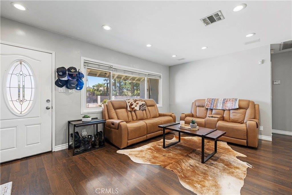 5136 West Avenue L8, Lancaster, CA 93536