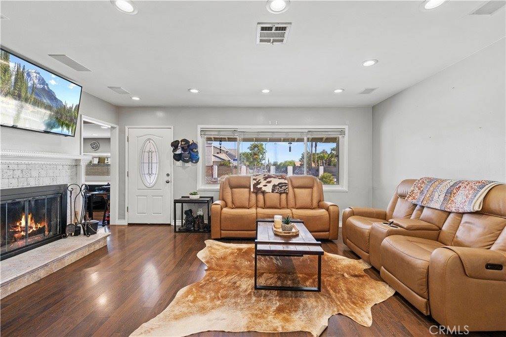 5136 West Avenue L8, Lancaster, CA 93536