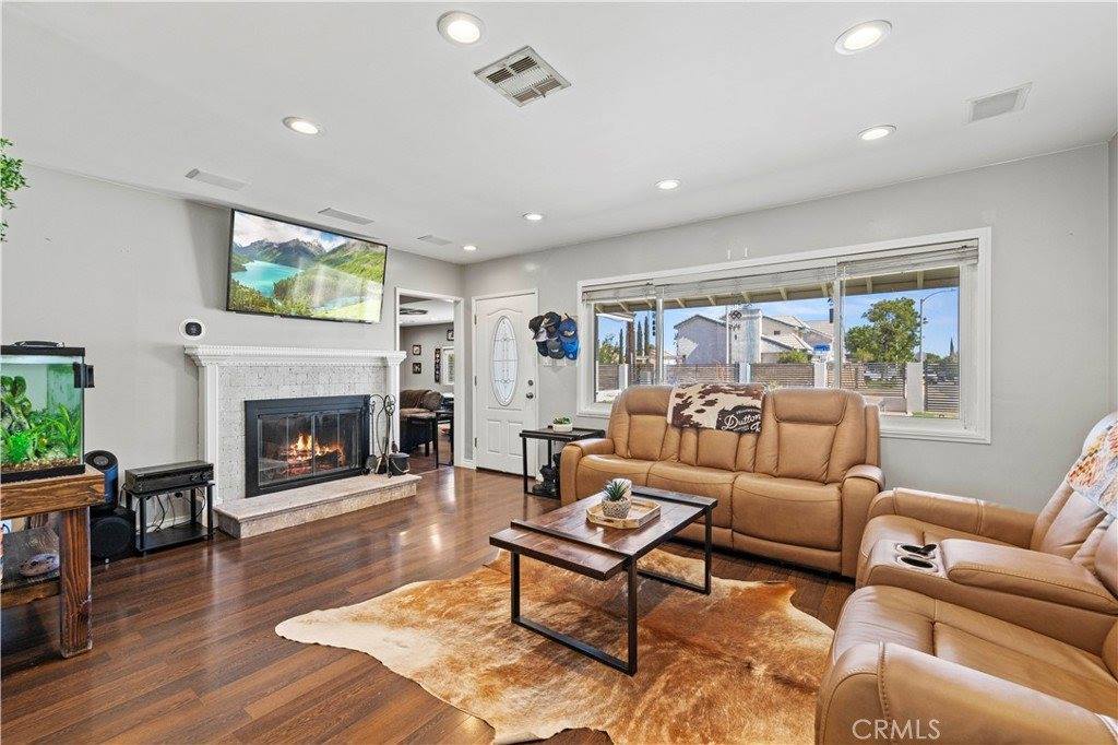 5136 West Avenue L8, Lancaster, CA 93536