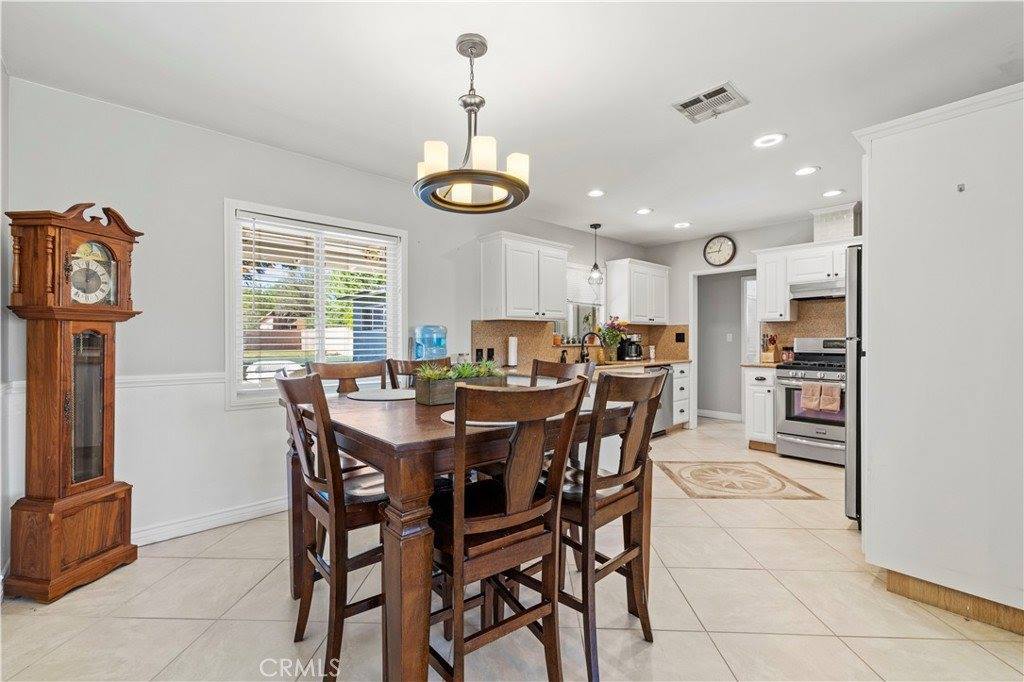 5136 West Avenue L8, Lancaster, CA 93536