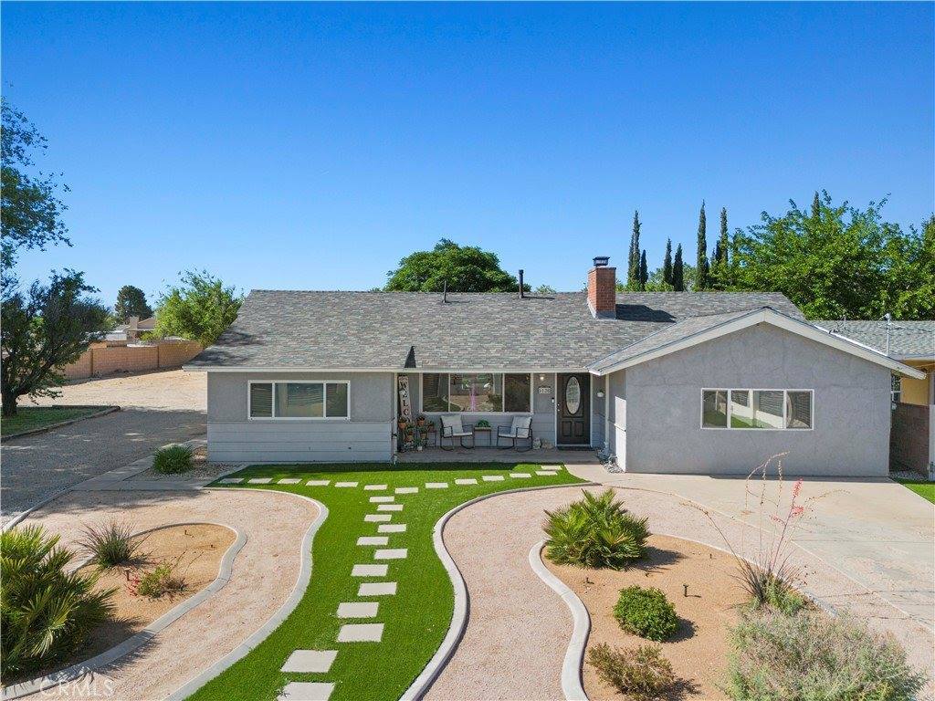 5136 West Avenue L8, Lancaster, CA 93536