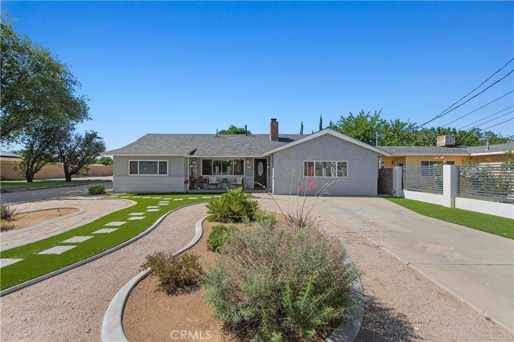 5136 West Avenue L8, Lancaster, CA 93536