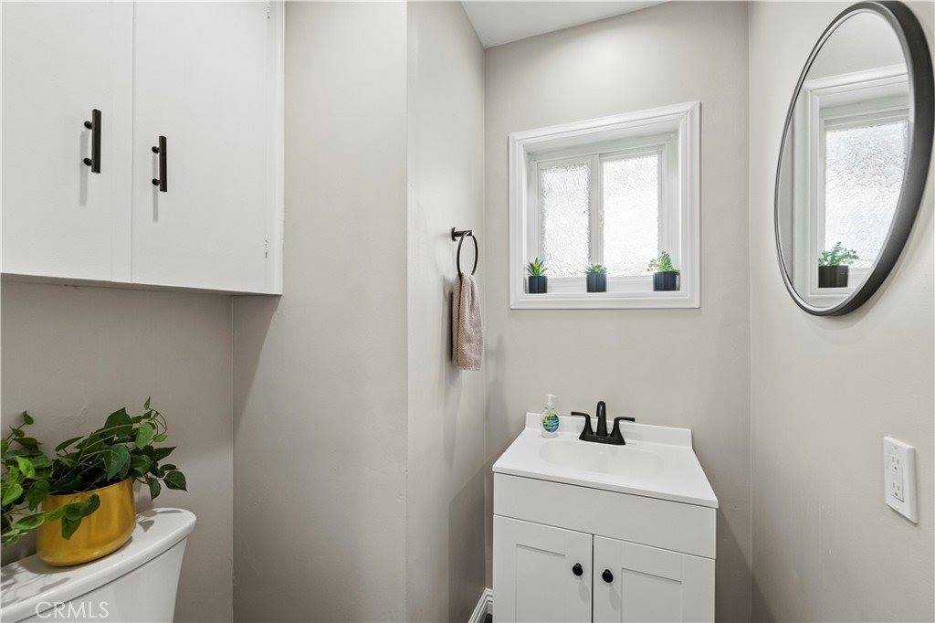 5136 West Avenue L8, Lancaster, CA 93536