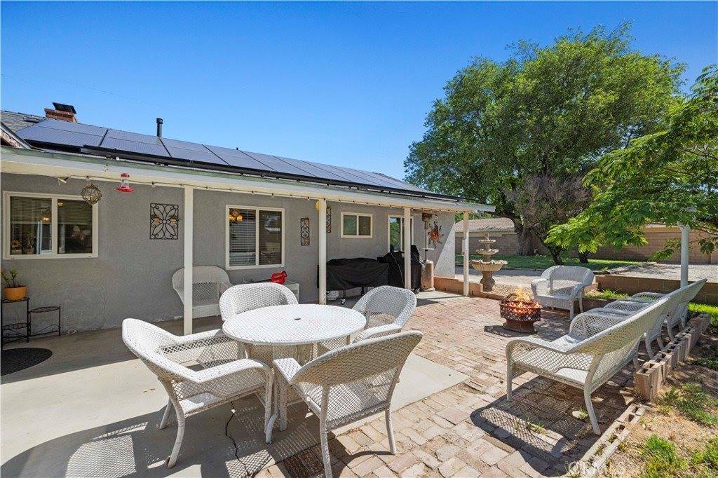 5136 West Avenue L8, Lancaster, CA 93536