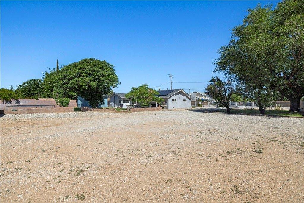 5136 West Avenue L8, Lancaster, CA 93536