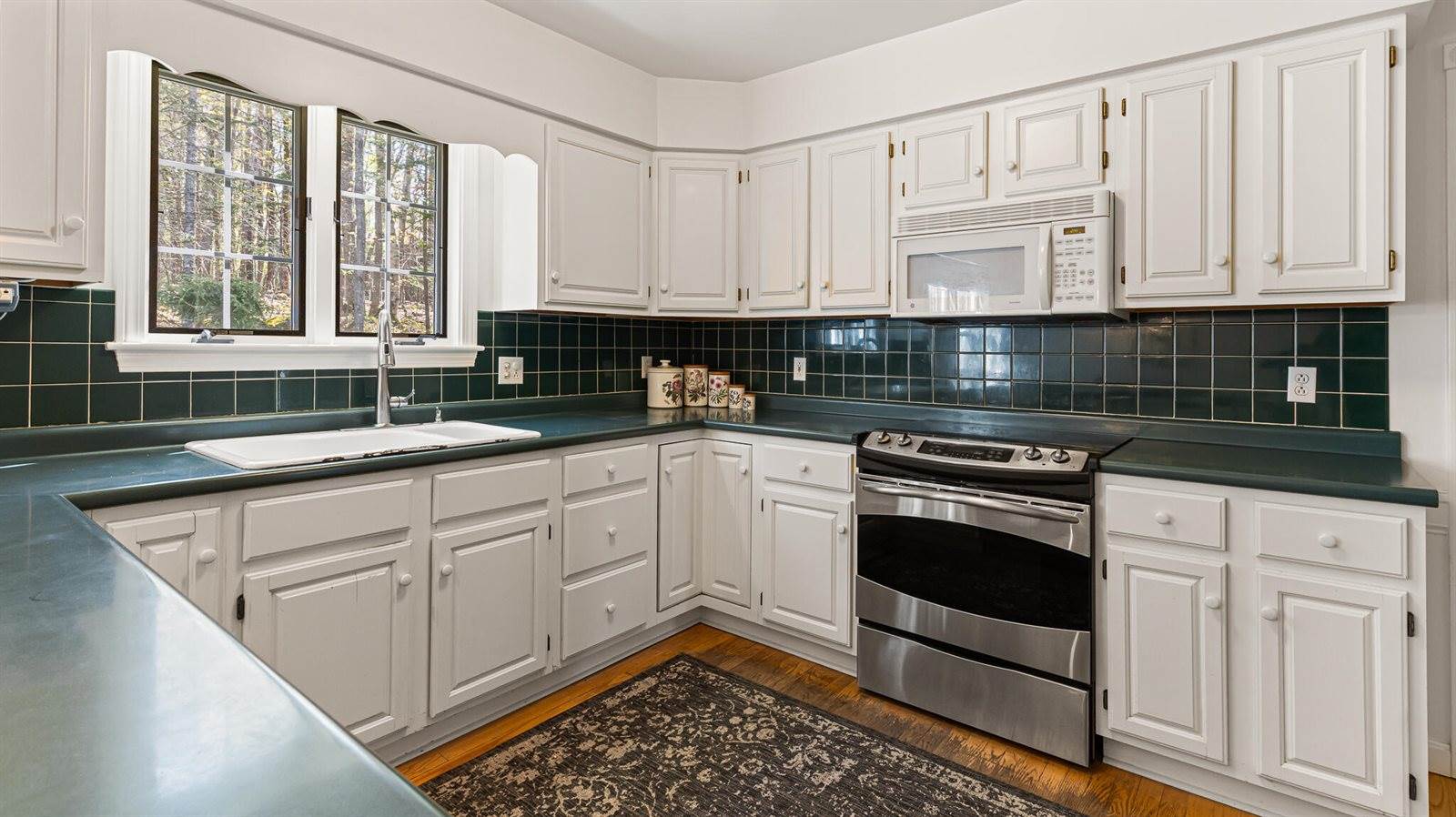 196 Eaton Ridge Drive, Holden, ME 04429