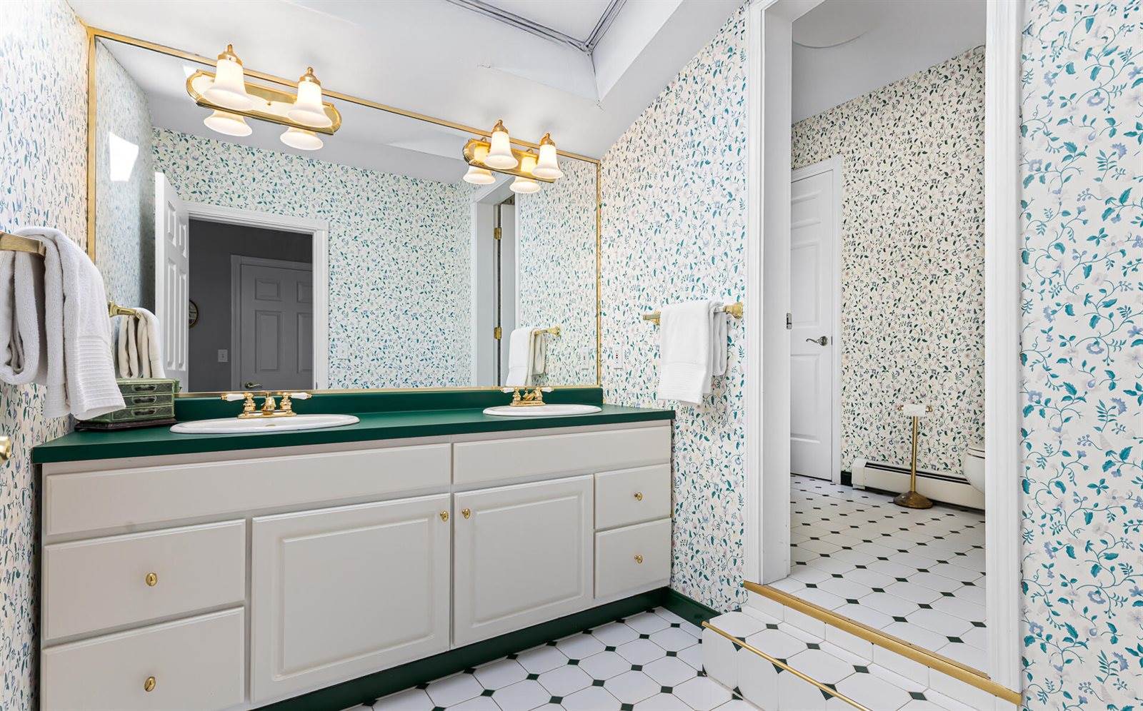 196 Eaton Ridge Drive, Holden, ME 04429