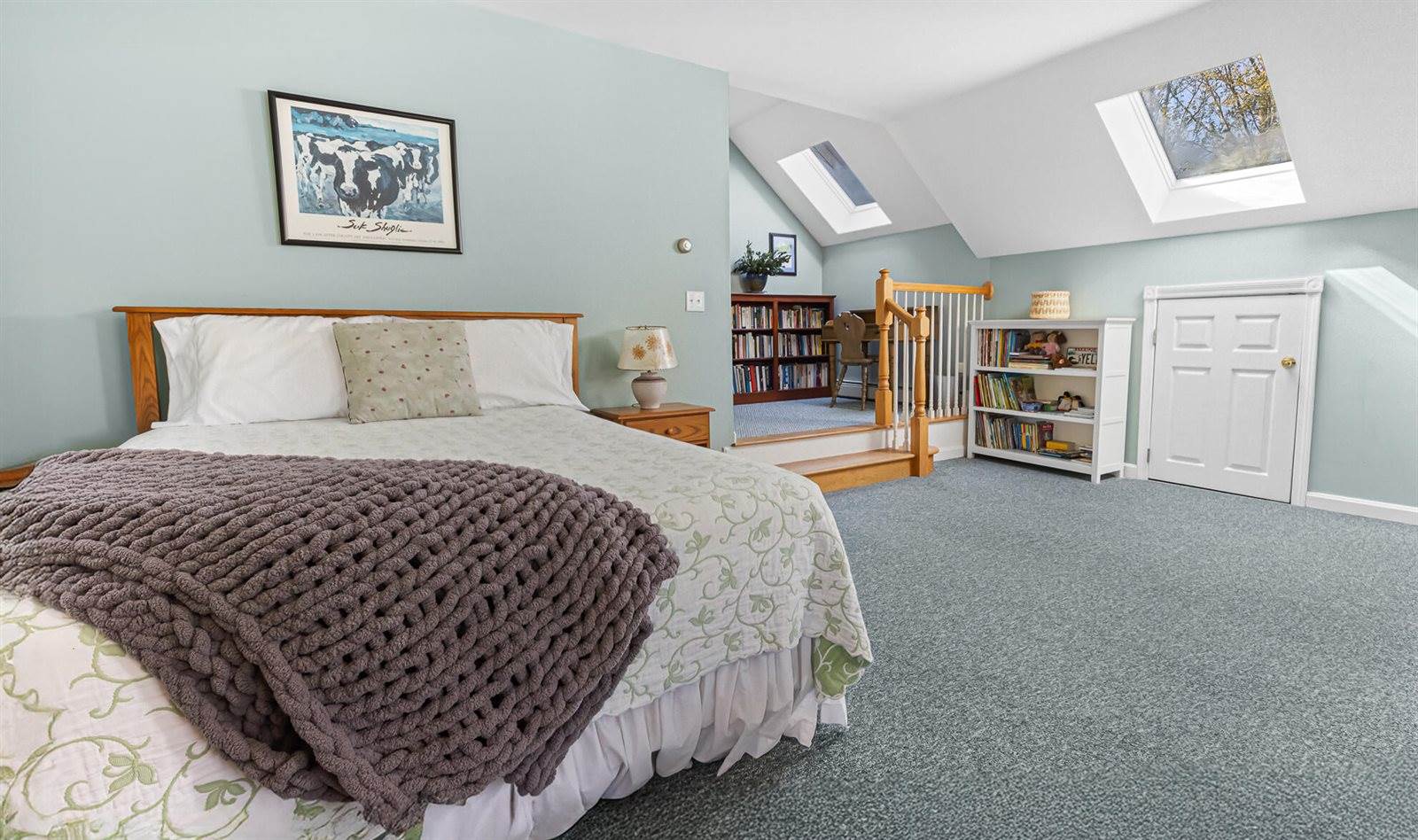 196 Eaton Ridge Drive, Holden, ME 04429