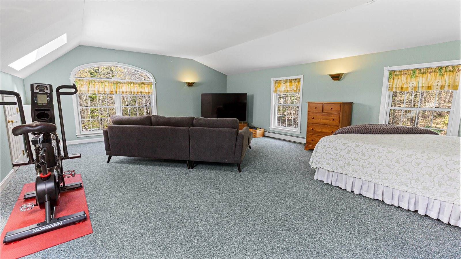 196 Eaton Ridge Drive, Holden, ME 04429