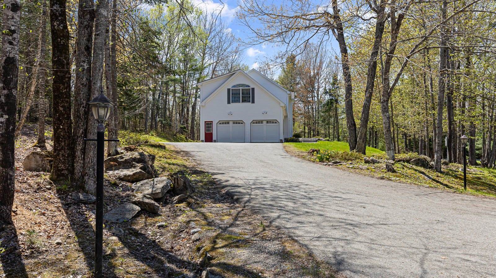 196 Eaton Ridge Drive, Holden, ME 04429