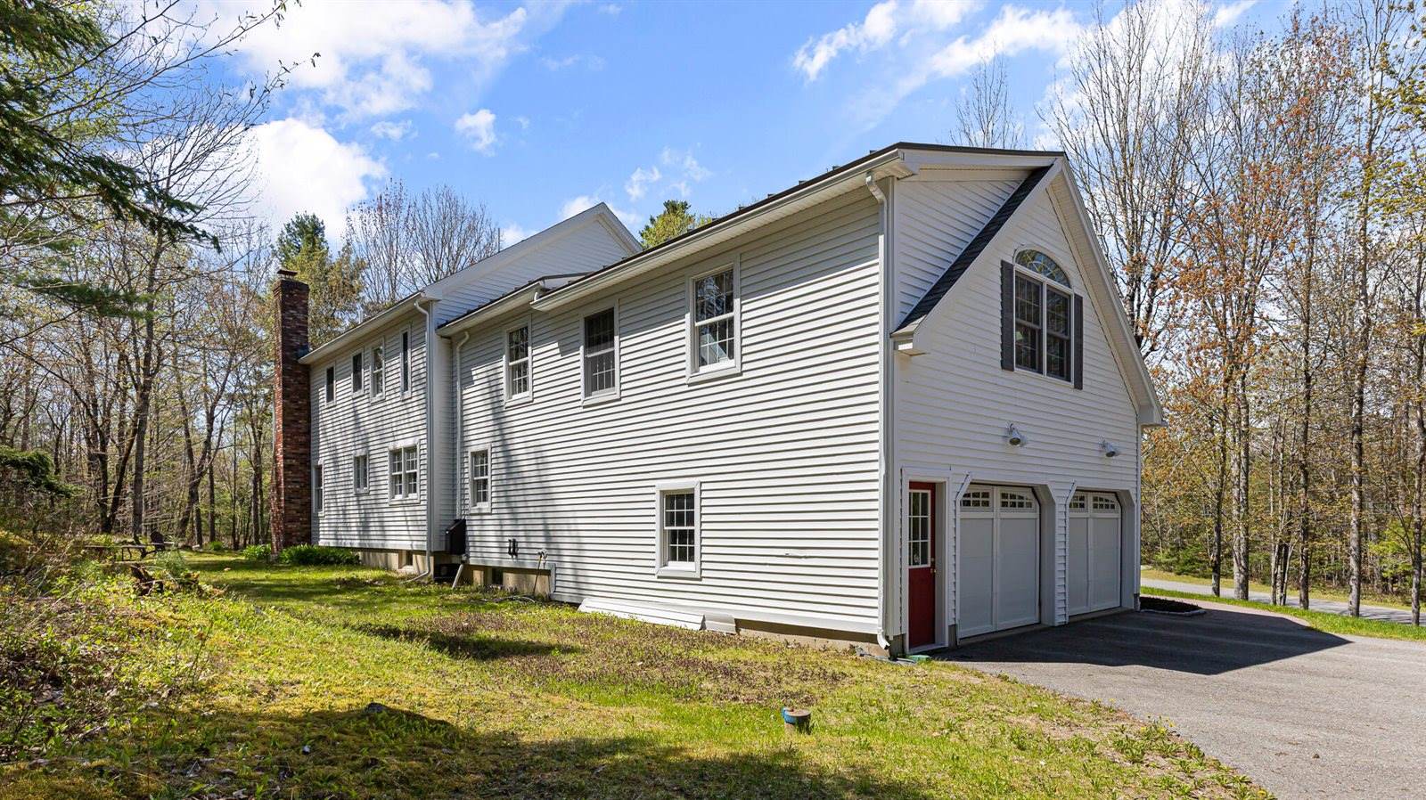 196 Eaton Ridge Drive, Holden, ME 04429