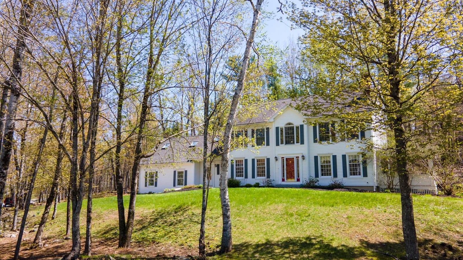 196 Eaton Ridge Drive, Holden, ME 04429