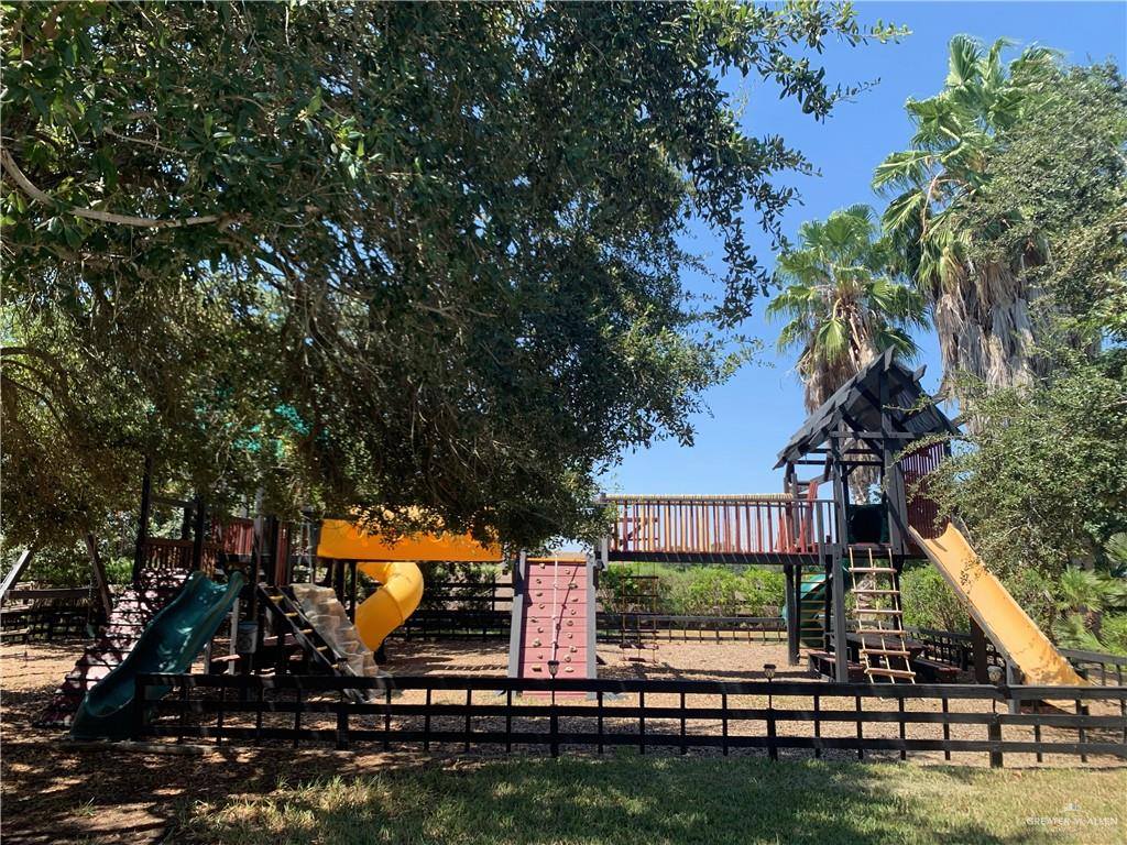 2035 West Mile 12 Street North, Weslaco, TX 78599