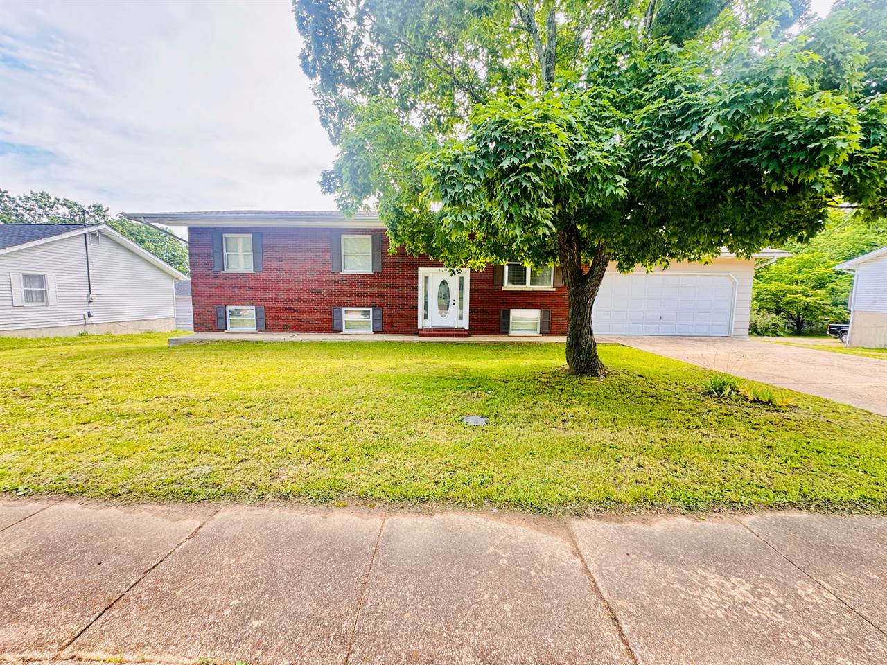 1202 S Mildred Ave, Salem, MO 65560