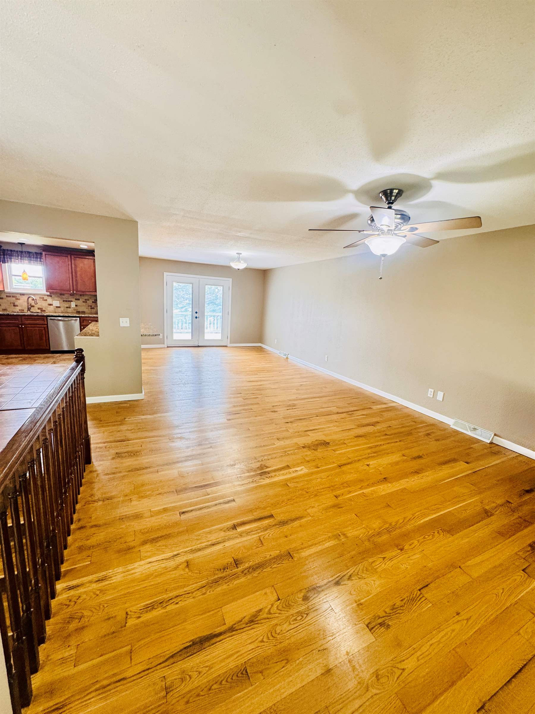 1202 S Mildred Ave, Salem, MO 65560