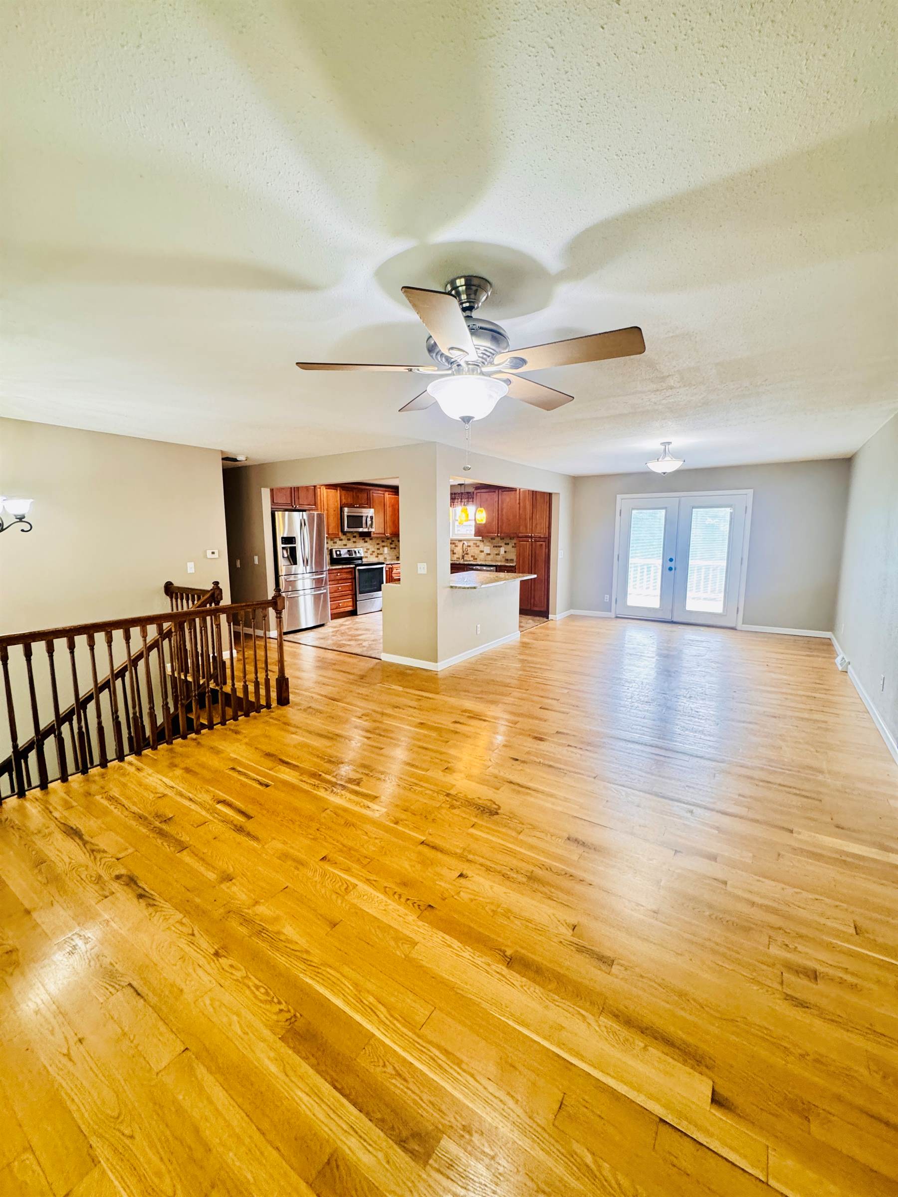 1202 S Mildred Ave, Salem, MO 65560