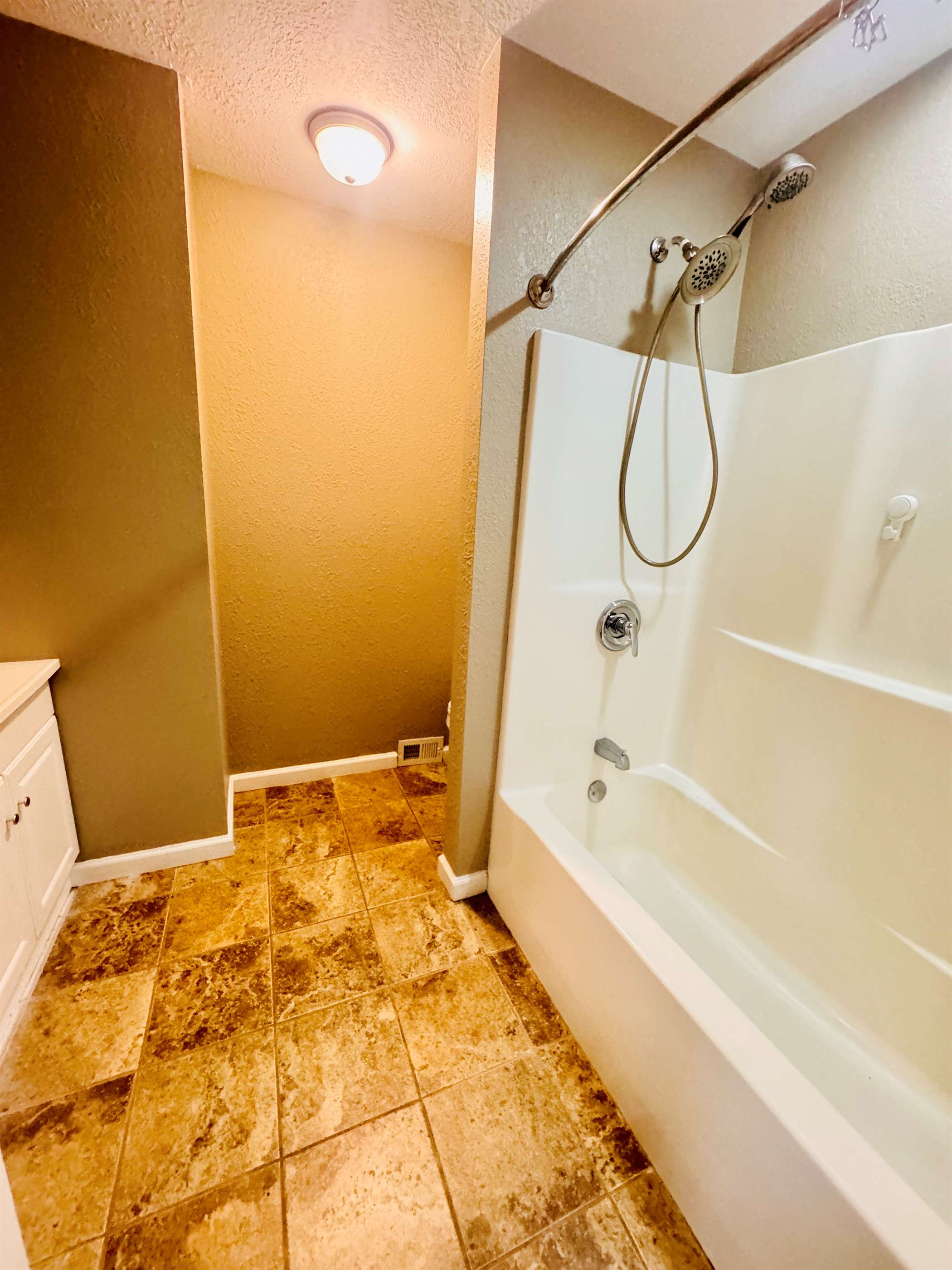 1202 S Mildred Ave, Salem, MO 65560