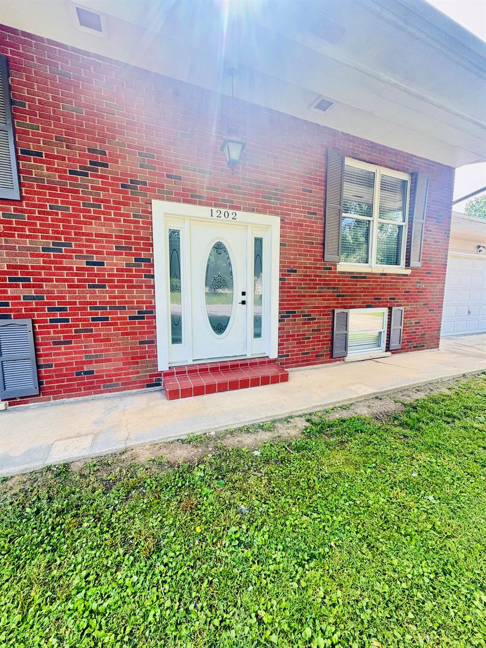 1202 S Mildred Ave, Salem, MO 65560