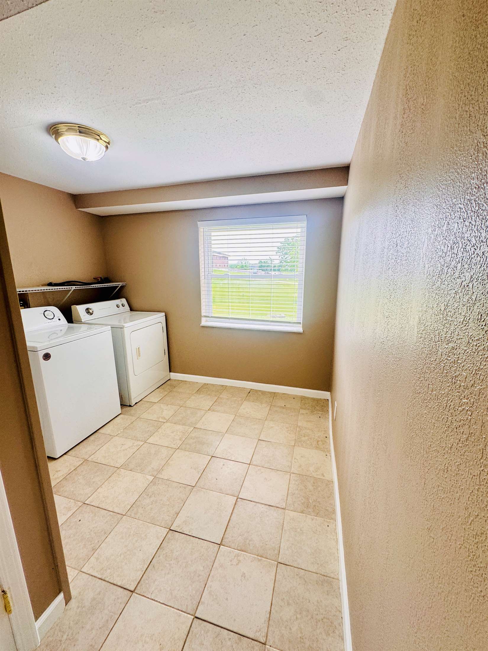 1202 S Mildred Ave, Salem, MO 65560