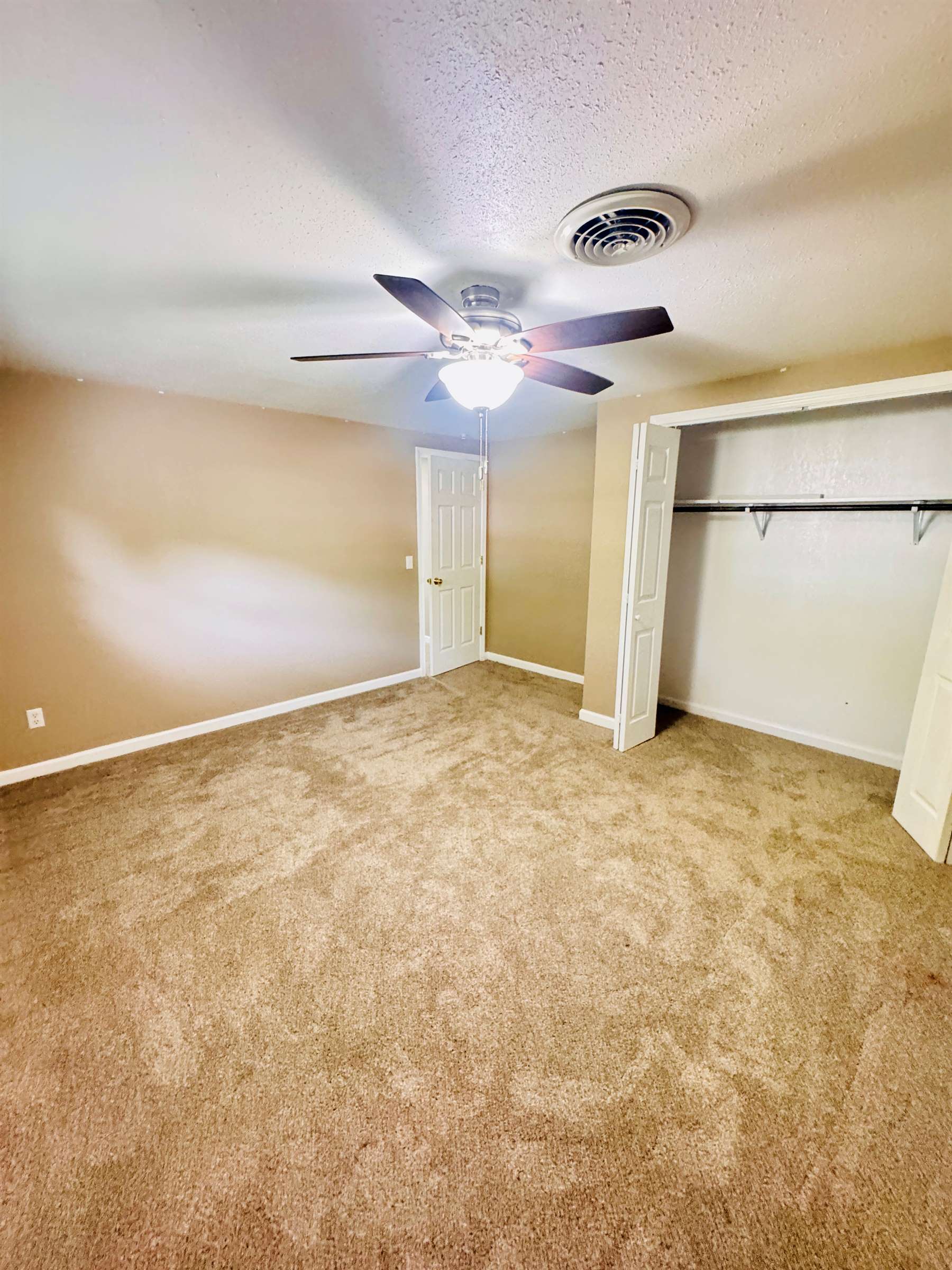 1202 S Mildred Ave, Salem, MO 65560