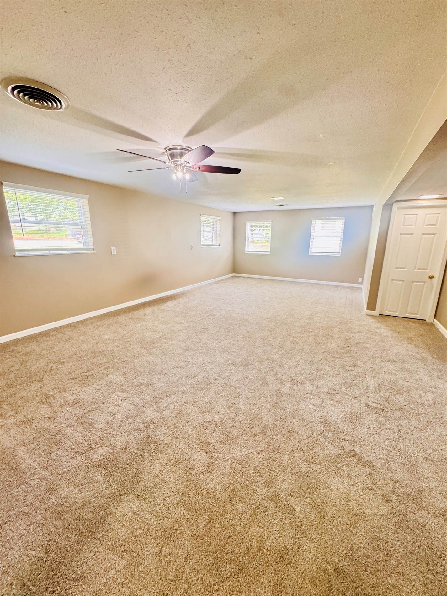 1202 S Mildred Ave, Salem, MO 65560