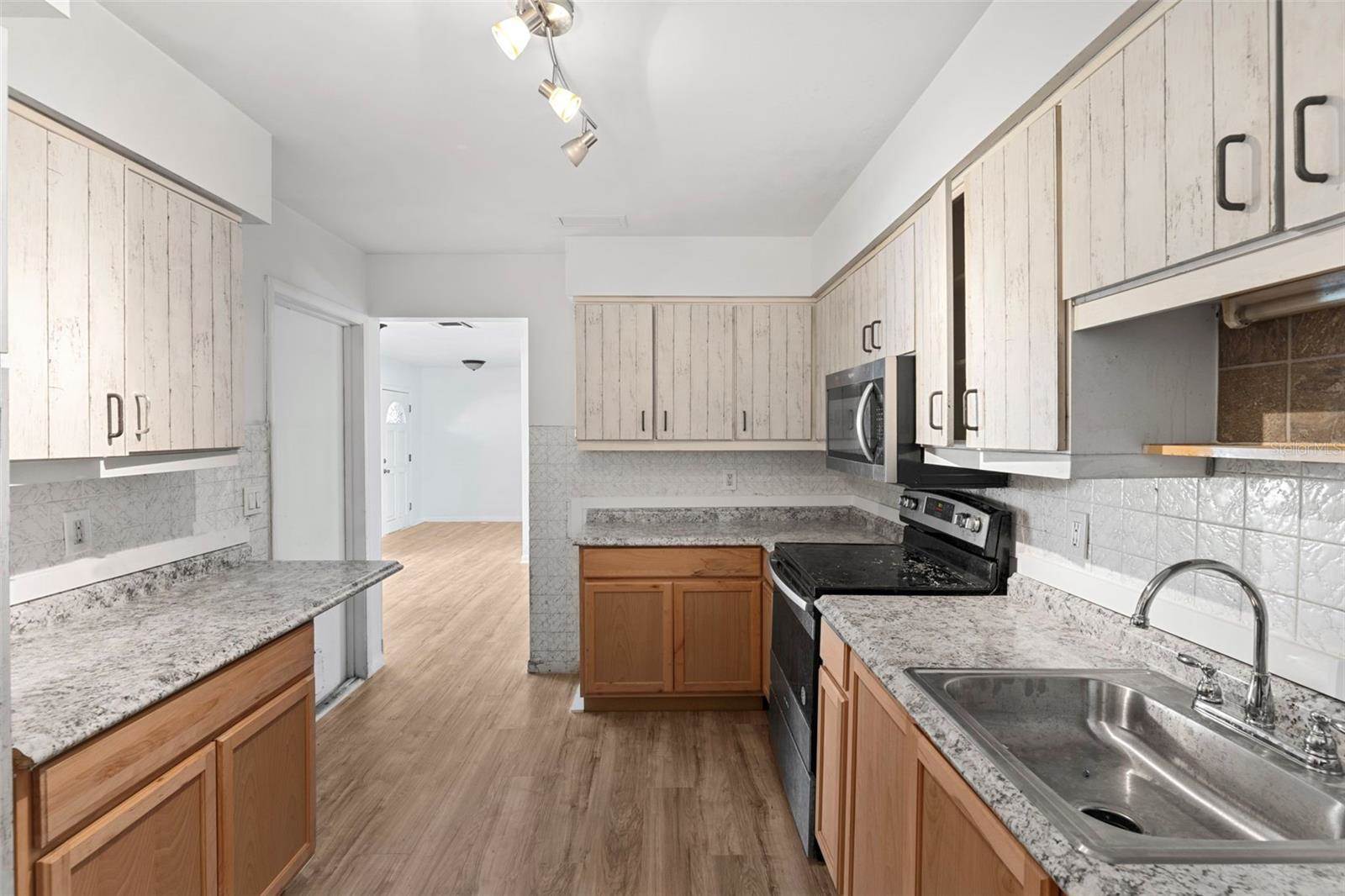 1586 Fergason Avenue, Deltona, FL 32725