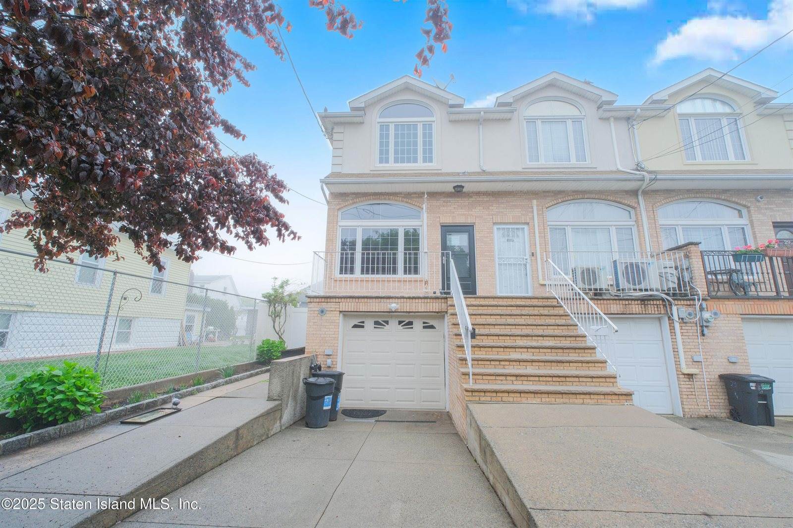 25 Pearsall Street, Staten Island, NY 10305