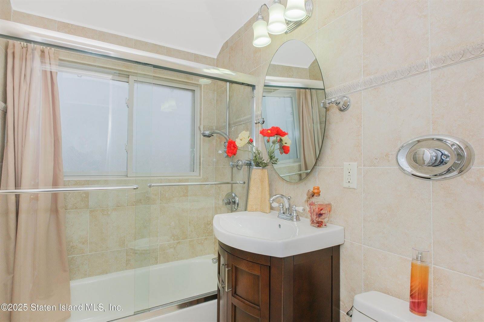 25 Pearsall Street, Staten Island, NY 10305