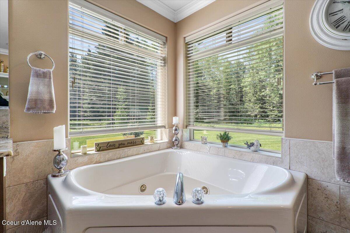 380 Natures Way, Sandpoint, ID 83864