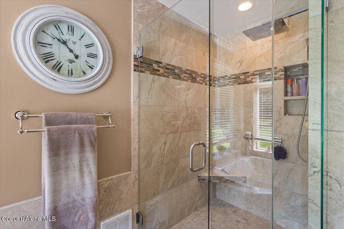 380 Natures Way, Sandpoint, ID 83864