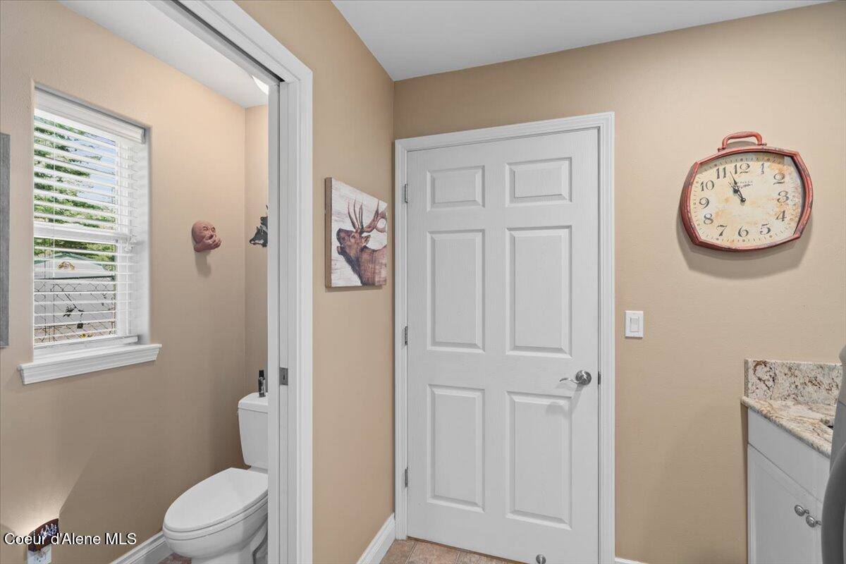 380 Natures Way, Sandpoint, ID 83864