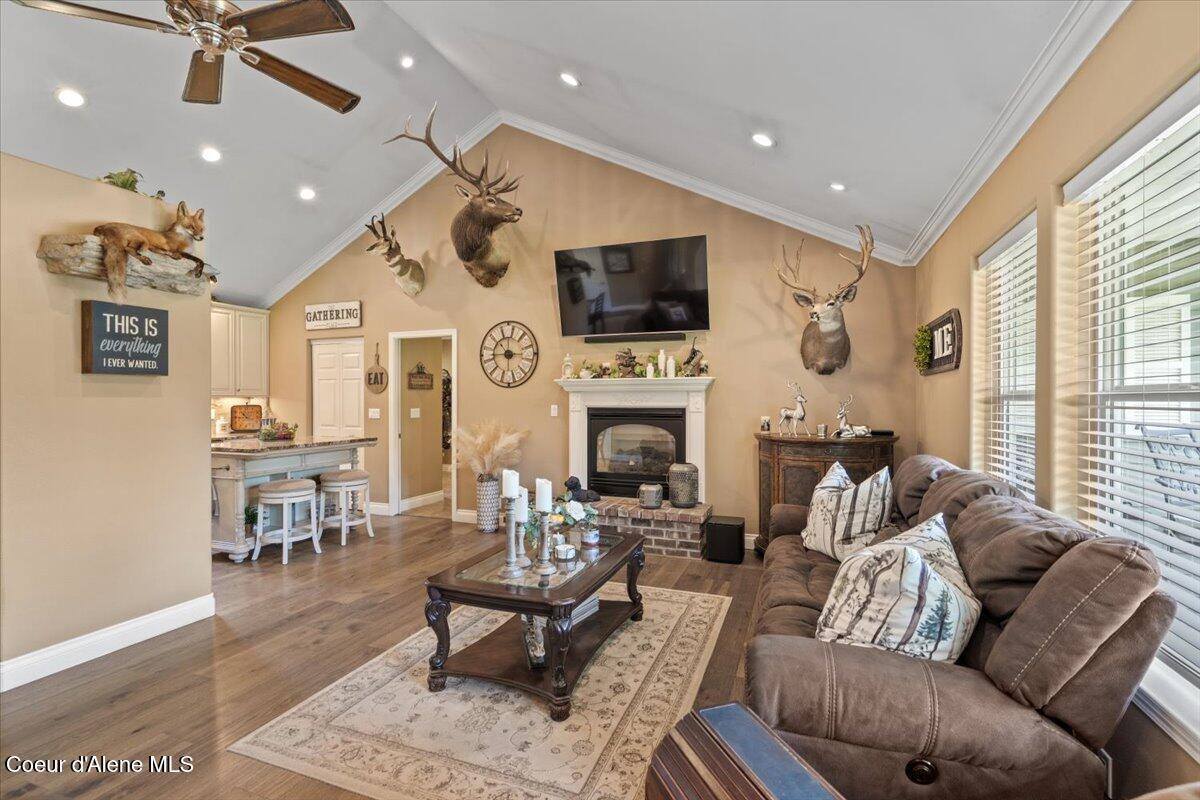 380 Natures Way, Sandpoint, ID 83864