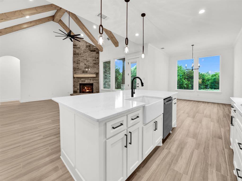 5000 Veal Station, Weatherford, TX 76085