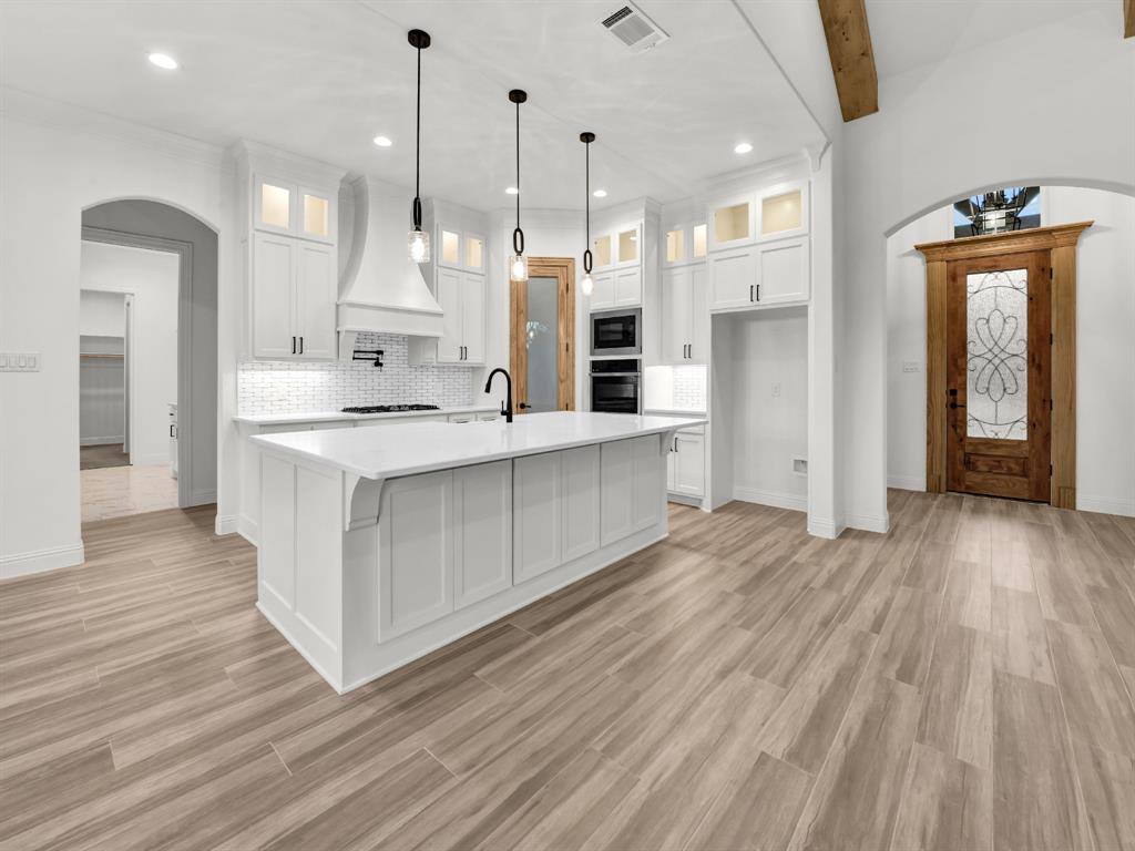 5000 Veal Station, Weatherford, TX 76085