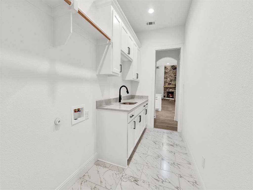 5000 Veal Station, Weatherford, TX 76085