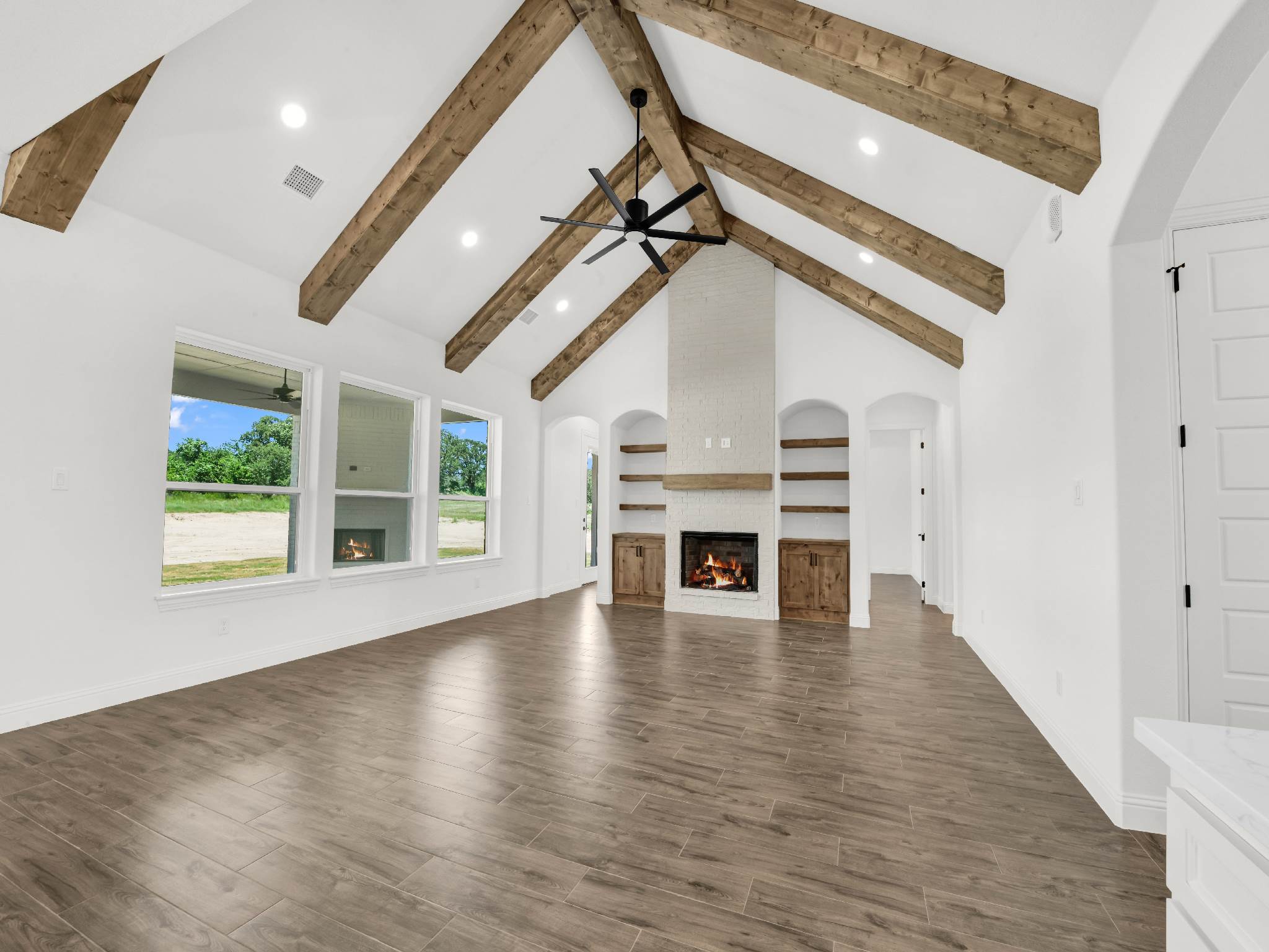 131 Desperado Way, Weatherford, TX 76088