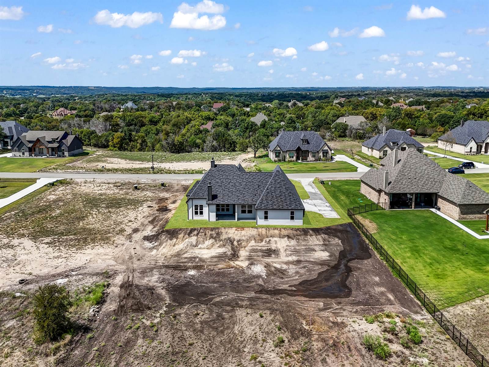 233 Coalson Crossing, Azle, TX 76020