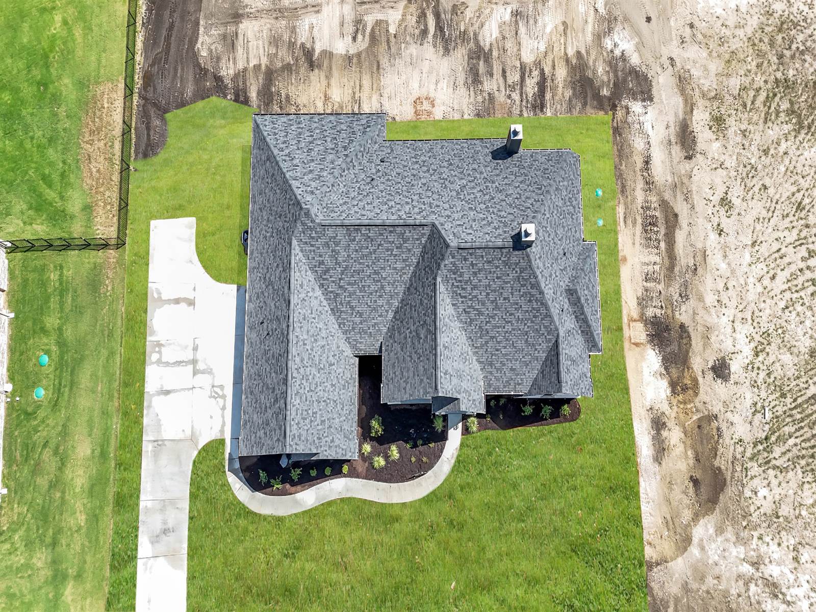 233 Coalson Crossing, Azle, TX 76020