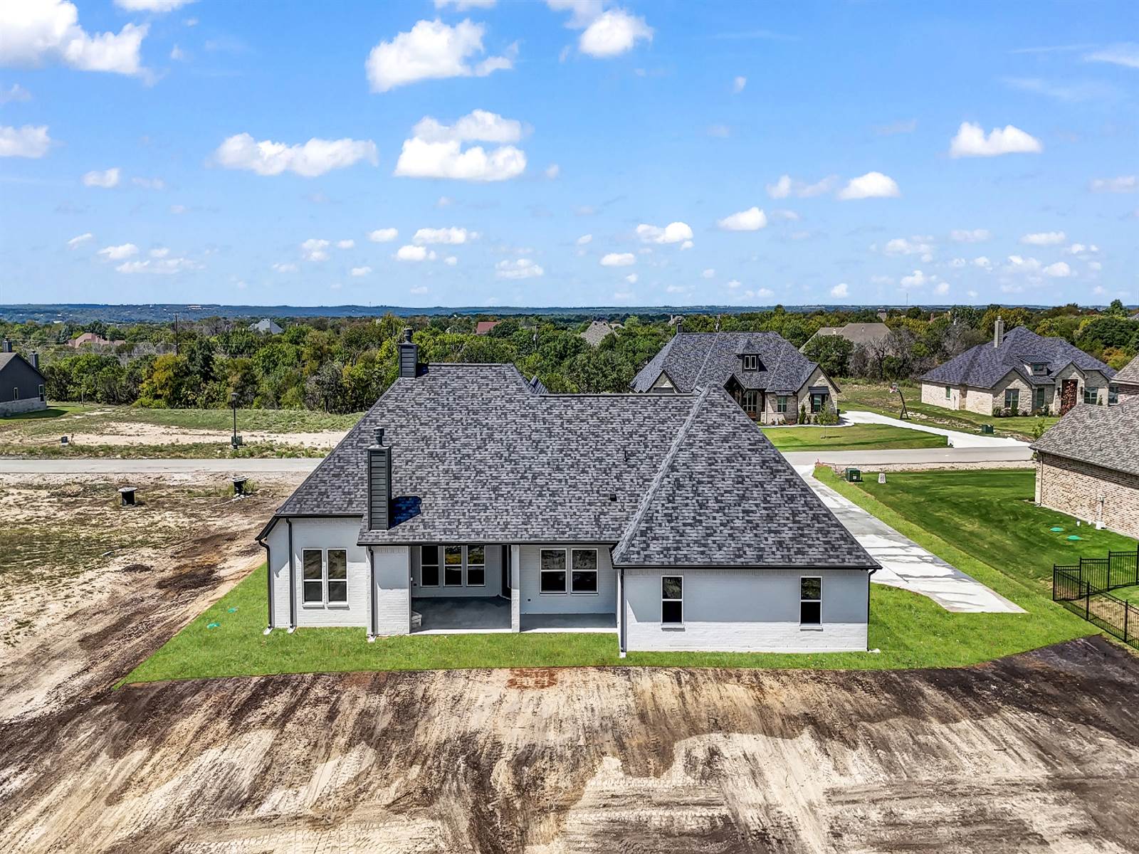 233 Coalson Crossing, Azle, TX 76020