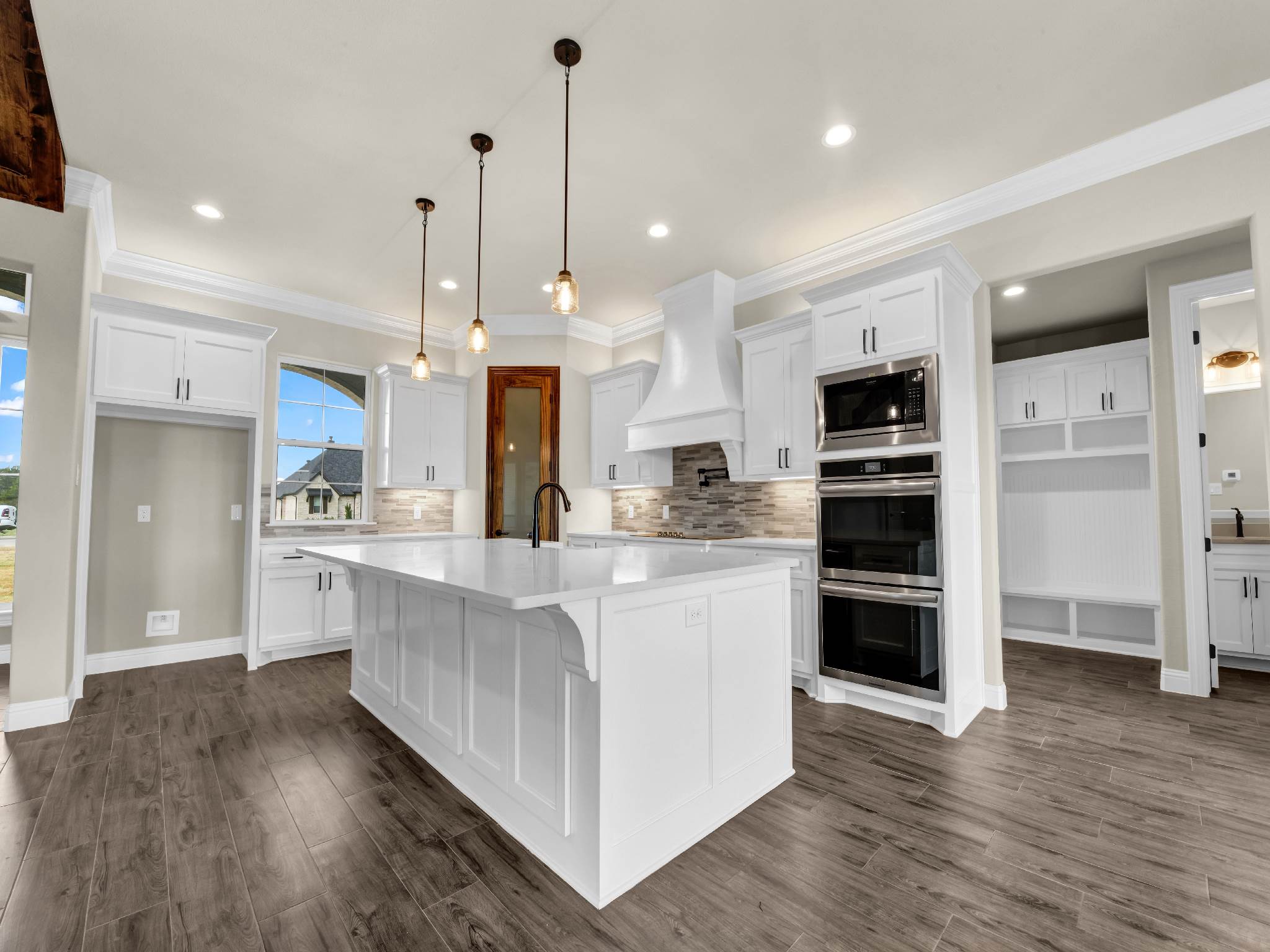 233 Coalson Crossing, Azle, TX 76020