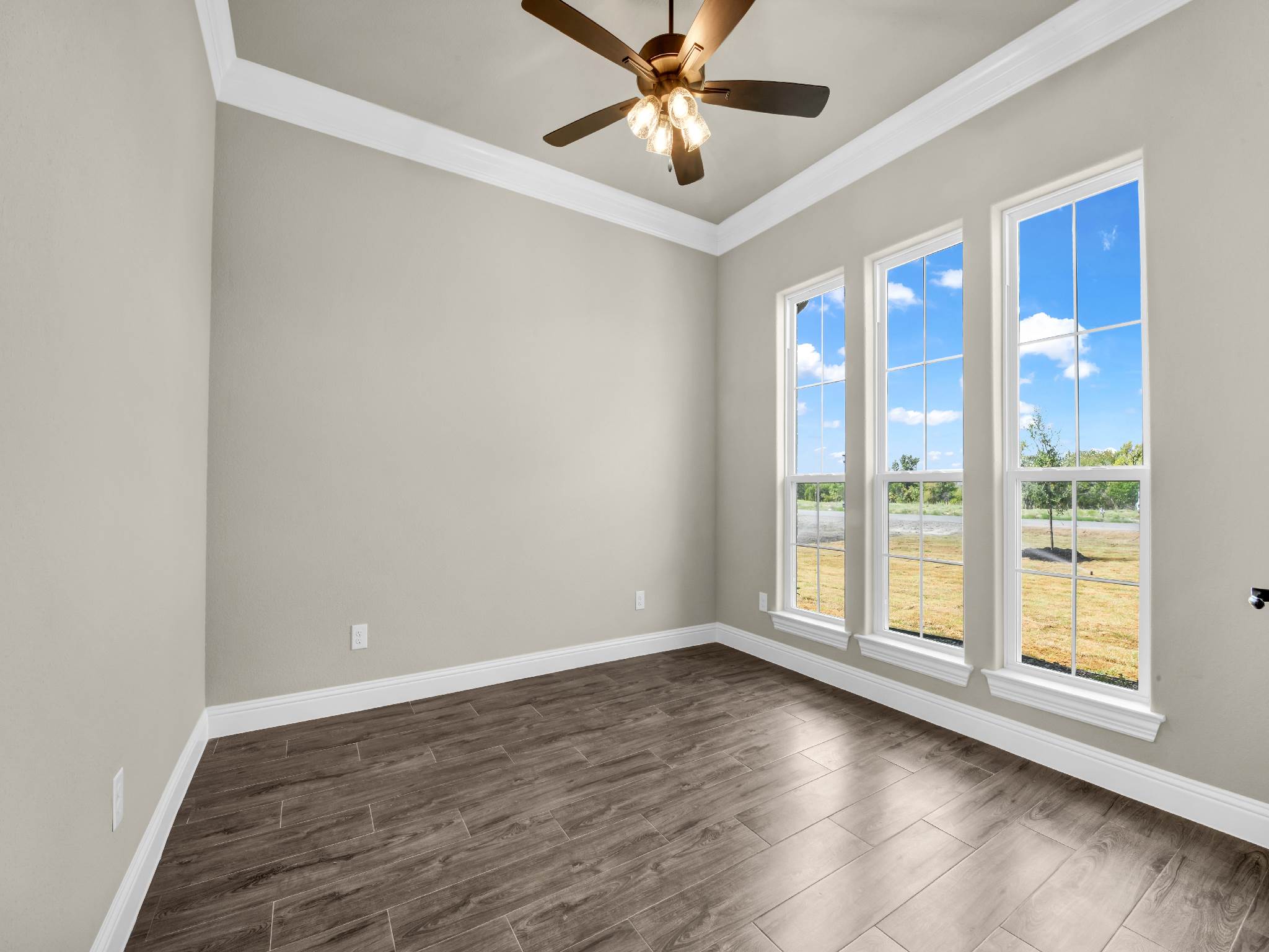 233 Coalson Crossing, Azle, TX 76020