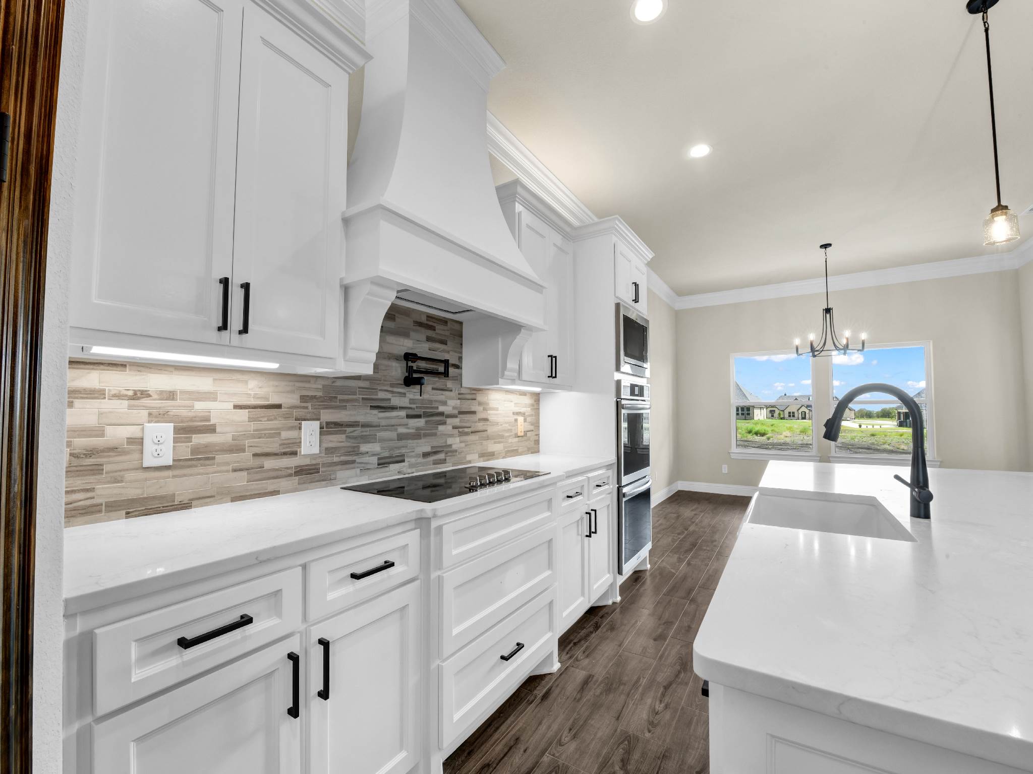 233 Coalson Crossing, Azle, TX 76020