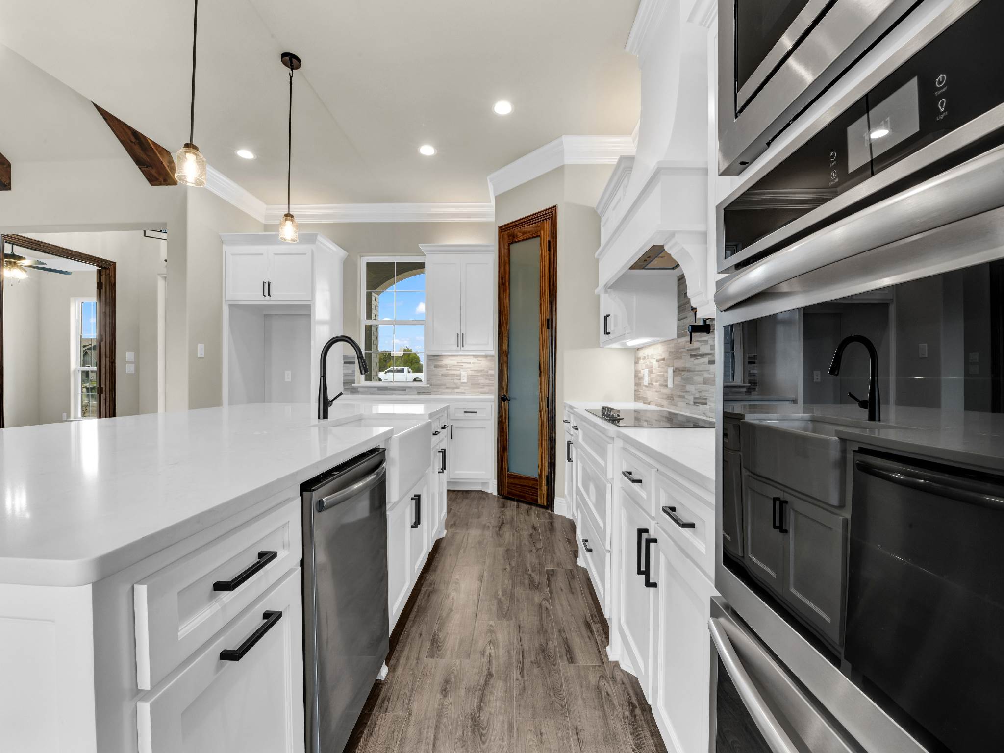 233 Coalson Crossing, Azle, TX 76020