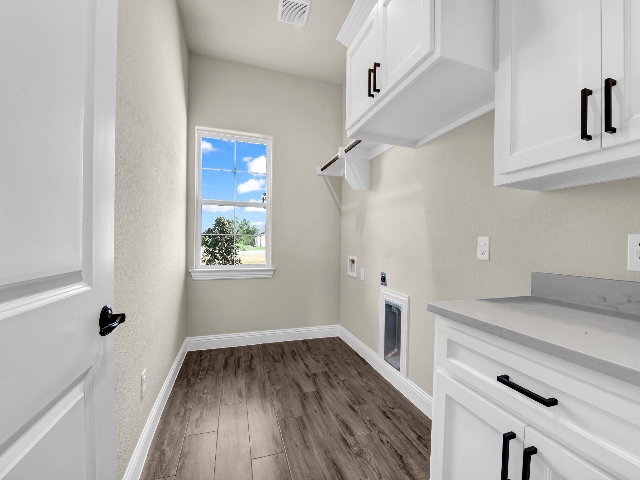 233 Coalson Crossing, Azle, TX 76020