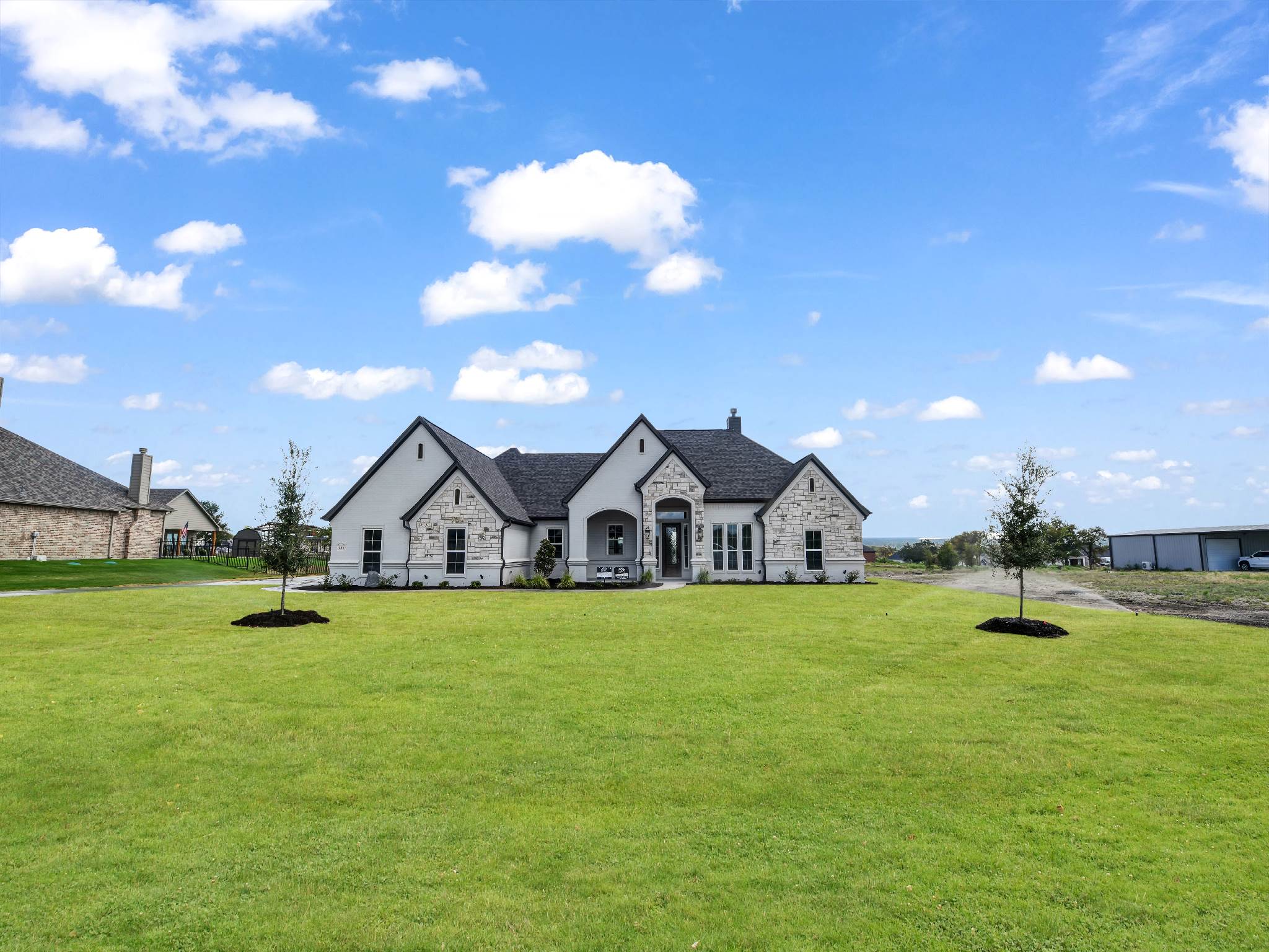 233 Coalson Crossing, Azle, TX 76020