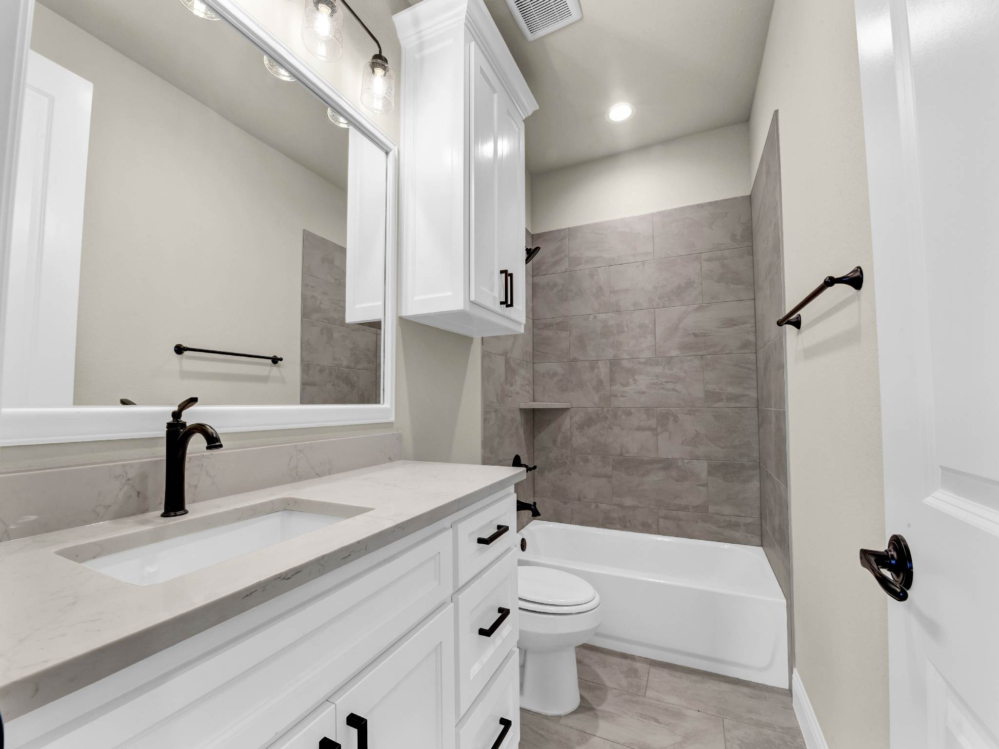 233 Coalson Crossing, Azle, TX 76020