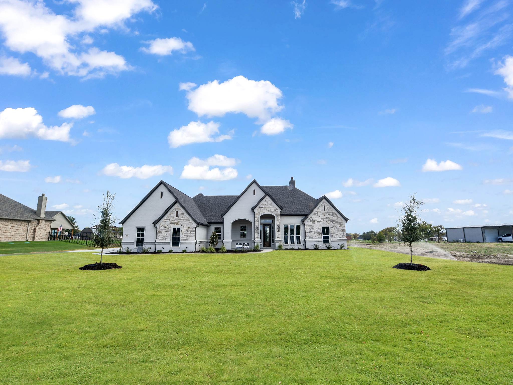 233 Coalson Crossing, Azle, TX 76020