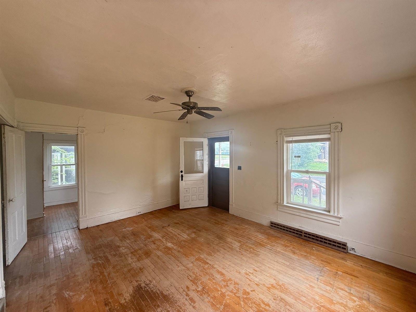 312 W 4th Street, Marshfield, WI 54449