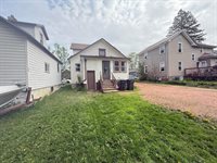 312 W 4th Street, Marshfield, WI 54449